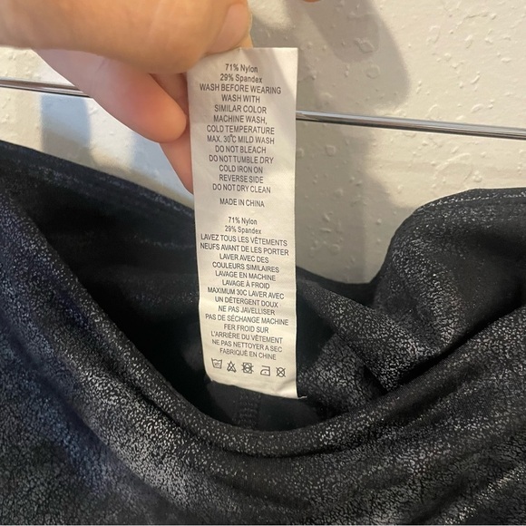 ZYIA 2 Piece Set Active Gray Stonewashed 7/8 Tight Leggings and Sports Bra - Picture 15 of 15